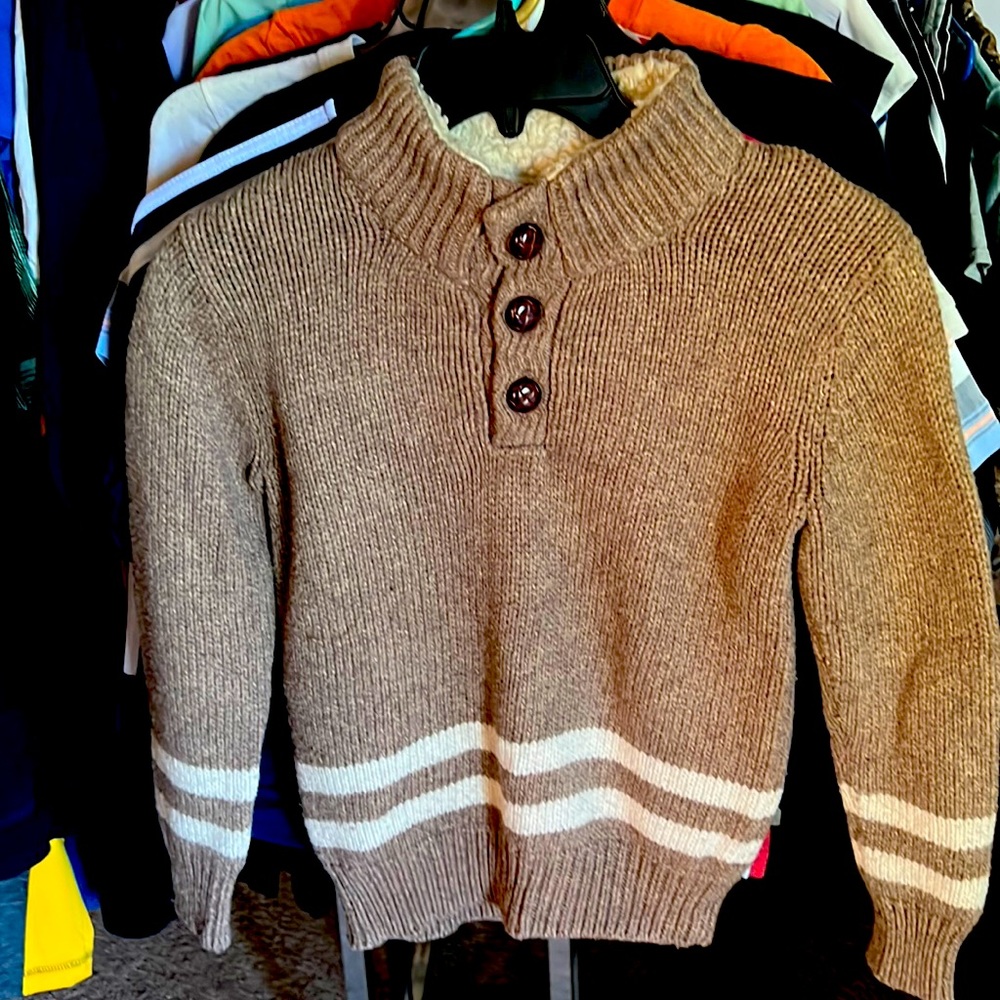 Sweater fleece collar